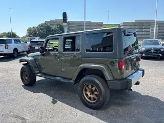 Jeep Wrangler Unlimited 2015 4x4 Sahara 4p SUV
