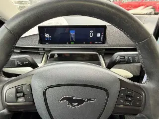 Ford Mustang Mach-E 2023 AWD Premium 4dr SUV