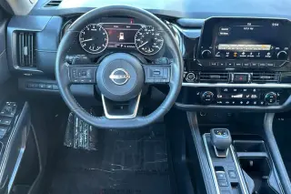 2022 Nissan Pathfinder