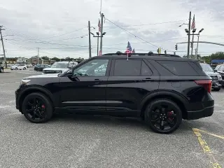 Ford Explorer 2023 AWD ST 4p SUV