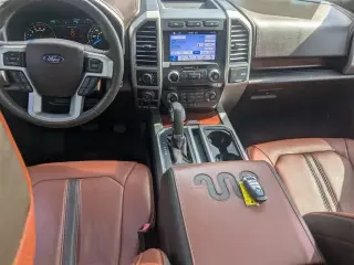 Ford F-150 2018 4x4 King Ranch 4dr SuperCrew 5.5 ft. SB