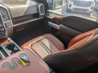 Ford F-150 2018 4x4 King Ranch 4dr SuperCrew 5.5 ft. SB