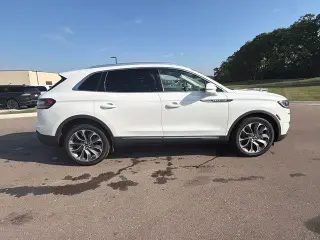 Lincoln Nautilus 2023 AWD Reserve 4dr SUV