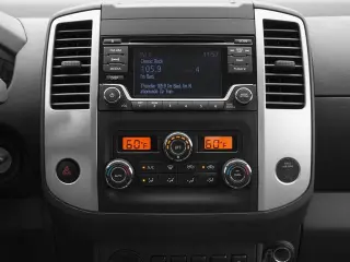 Nissan Frontier 2016 4x4 PRO-4X 4dr King Cab 6.1 ft. SB Pickup 5A