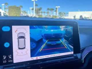 Volkswagen Atlas Cross Sport 2024 SE SUV de 4 puertas con tecnología