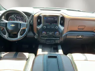 Chevrolet Silverado 1500 2019 4x4 High Country 4dr Crew Cab 5.8 ft. SB