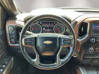 Chevrolet Silverado 1500 2019 4x4 High Country 4dr Crew Cab 5.8 ft. SB