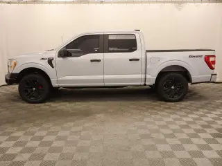 Ford F-150 2022 4x2 XL 4dr SuperCrew 6.5 ft. SB