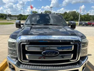 Ford F-350 Super Duty 2013 4x4 Lariat 4dr Crew Cab 6.8 ft. SB SRW Pickup