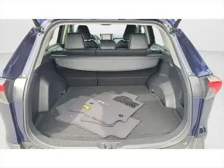 Toyota RAV4 2022 XLE Premium SUV 4 puertas