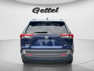 Toyota RAV4 2022 XLE Premium SUV 4 puertas