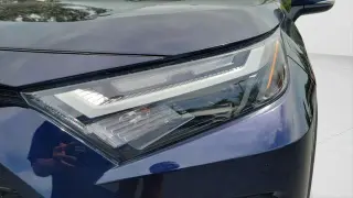 Toyota RAV4 2022 XLE Premium SUV 4 puertas
