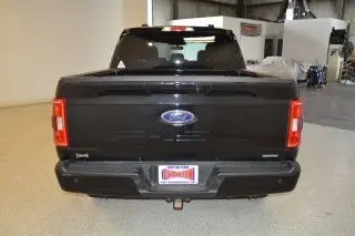 Ford F-150 2023 4x4 XLT 4p SuperCrew 5.5 ft. CB