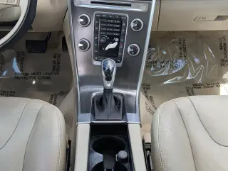 Volvo XC60 2015 T5 Drive-E Premier 4dr SUV (lanzamiento a mitad de año)