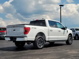 Ford F-150 2023 4x4 XLT 4dr SuperCrew 5.5 ft. SB
