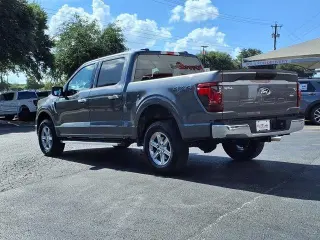 Ford F-150 2025 4x4 XLT 4puertas SuperCrew 5.5 pies SB