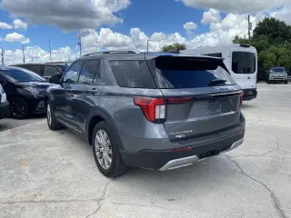 Ford Explorer 2025 Platinum 4p SUV