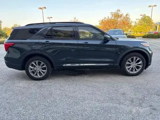 Ford Explorer 2024 AWD XLT SUV de 4 puertas