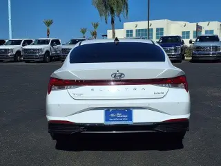 Hyundai ELANTRA Hybrid 2023 Limited 4dr Sedán