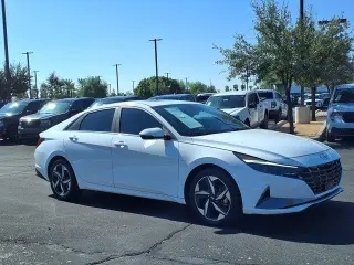 Hyundai ELANTRA Hybrid 2023 Limited 4dr Sedán