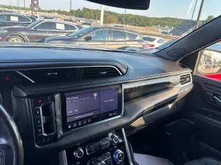 GMC Yukon XL 2021 4x4 Denali 4dr SUV