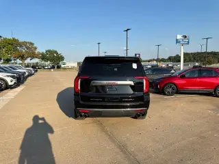 GMC Yukon XL 2021 4x4 Denali 4dr SUV