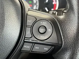 Toyota RAV4 2025 XLE 4p SUV