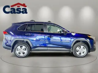Toyota RAV4 2025 XLE 4p SUV