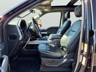 Ford F-350 Super Duty 2020 4x4 Lariat 4dr Crew Cab 8 ft. LB SRW Pickup