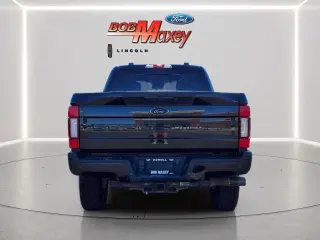 Ford F-350 Super Duty 2020 4x4 Lariat 4dr Crew Cab 8 ft. LB SRW Pickup
