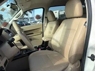 Ford Escape 2009 AWD Limited 4dr SUV V6