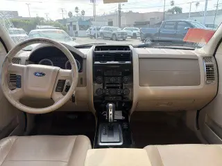 Ford Escape 2009 AWD Limited 4dr SUV V6