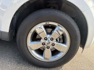 Ford Escape 2009 AWD Limited 4dr SUV V6