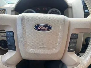 Ford Escape 2009 AWD Limited 4dr SUV V6