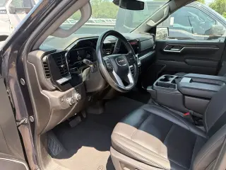 GMC Sierra 1500 2025 4x2 SLT 4dr Crew Cab 5.8 ft. SB