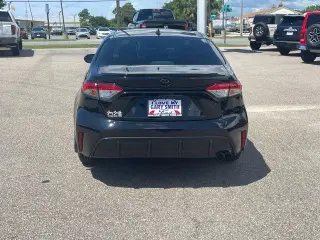 Toyota Corolla 2023 SE 4p Sedan
