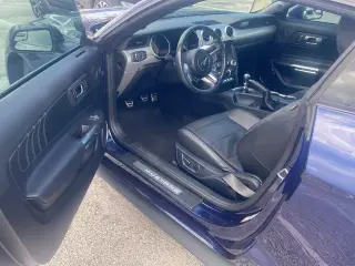 Ford Mustang 2018 GT Premium 2dr Fastback