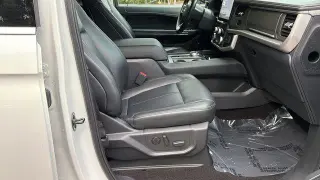 Ford Expedition 2023 4x2 XLT 4dr SUV