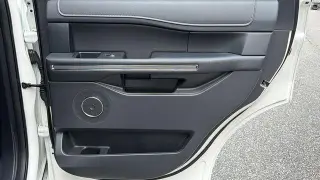 Ford Expedition 2023 4x2 XLT 4dr SUV