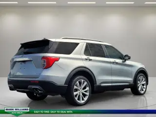 Ford Explorer 2022 AWD Platinum SUV de 4 puertas