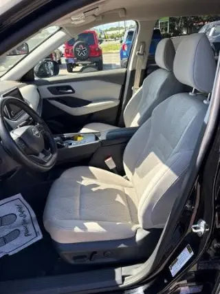 Nissan Rogue 2025 SV Cruzado 4 puertas