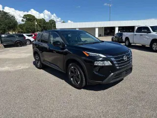 Nissan Rogue 2025 SV Cruzado 4 puertas