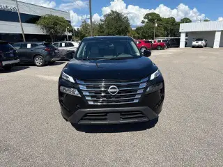 Nissan Rogue 2025 SV Cruzado 4 puertas