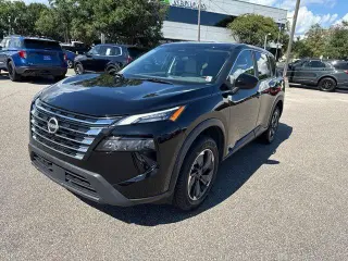 Nissan Rogue 2025 SV Cruzado 4 puertas