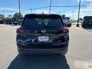 Nissan Rogue 2025 SV Cruzado 4 puertas