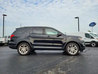 Ford Explorer 2017 AWD XLT 4dr SUV