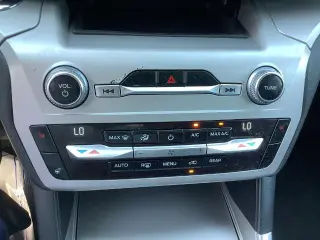 Ford Explorer 2020 AWD XLT 4dr SUV