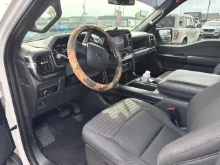 Ford F-150 2023 4x2 XL 4dr SuperCrew 5.5 ft. SB