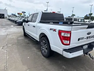 Ford F-150 2023 4x2 XL 4dr SuperCrew 5.5 ft. SB