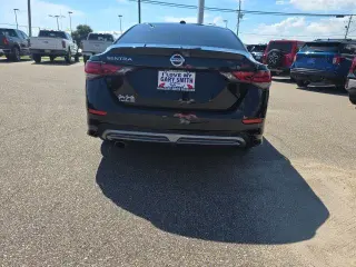 Nissan Sentra 2022 SR 4dr Sedán